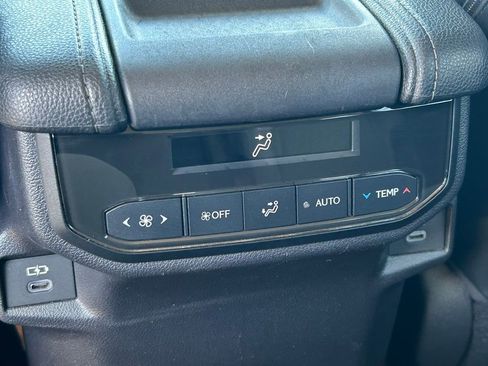 Certified 2025 Toyota Grand Highlander FWD image 24