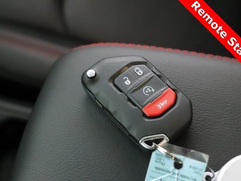 Used 2022 Jeep Gladiator Rubicon w/ Trailer Tow Package image 3