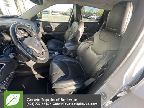 Used 2020 Jeep Cherokee Limited image 15