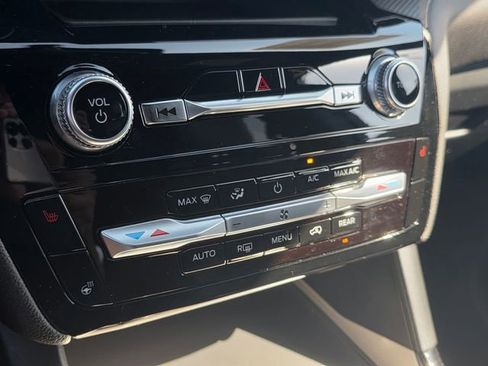 Used 2022 Ford Explorer ST w/ ST Street Pack image 21