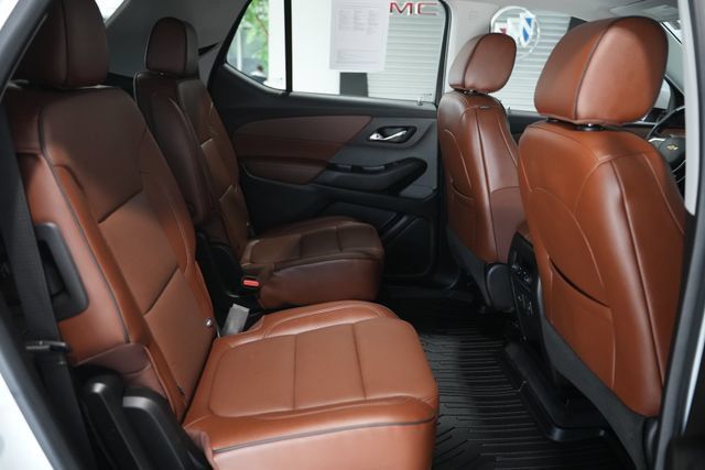 Used 2020 Chevrolet Traverse High Country AWD/4WD image 18