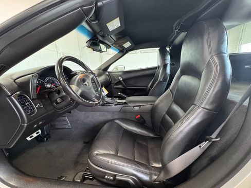 Used 2008 Chevrolet Corvette Coupe RWD image 11