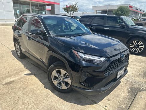 Used 2024 Toyota RAV4 XLE w/ Convenience Package AWD/4WD image 2