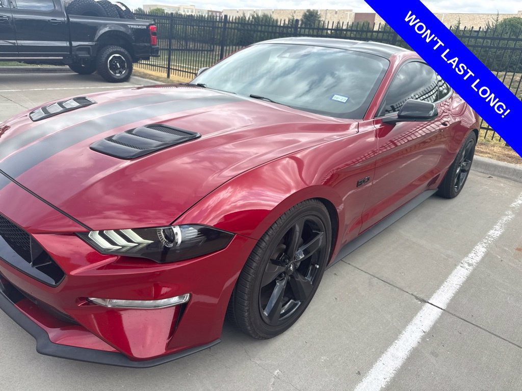 Used 2022 Ford Mustang GT Premium w/ Black Accent Package RWD image 2