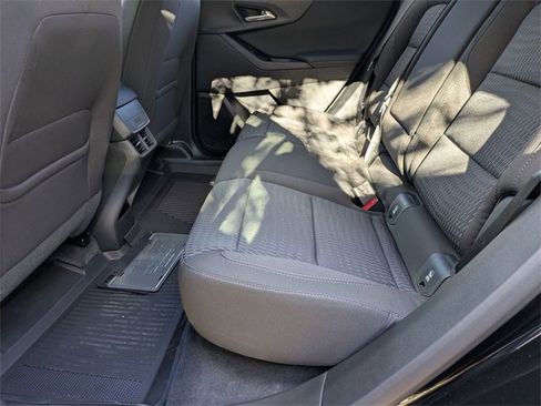 New 2026 Chevrolet Equinox LT image 24