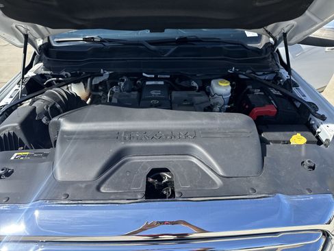 Used 2020 RAM 3500 Limited AWD/4WD image 32