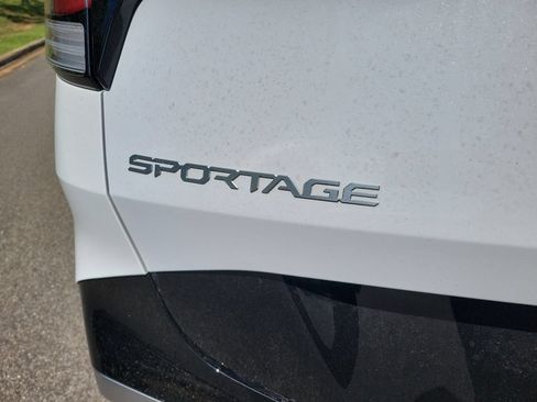 Used 2025 Kia Sportage SX FWD image 28