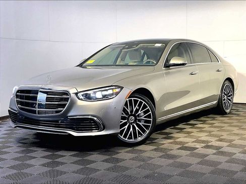 Used 2024 Mercedes-Benz S 580 4MATIC Sedan image 1