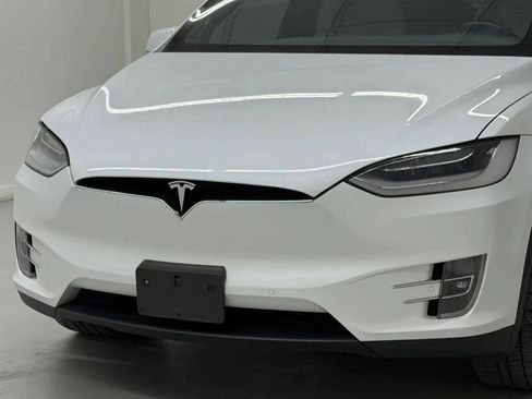 Used 2020 Tesla Model X Long Range AWD/4WD image 38