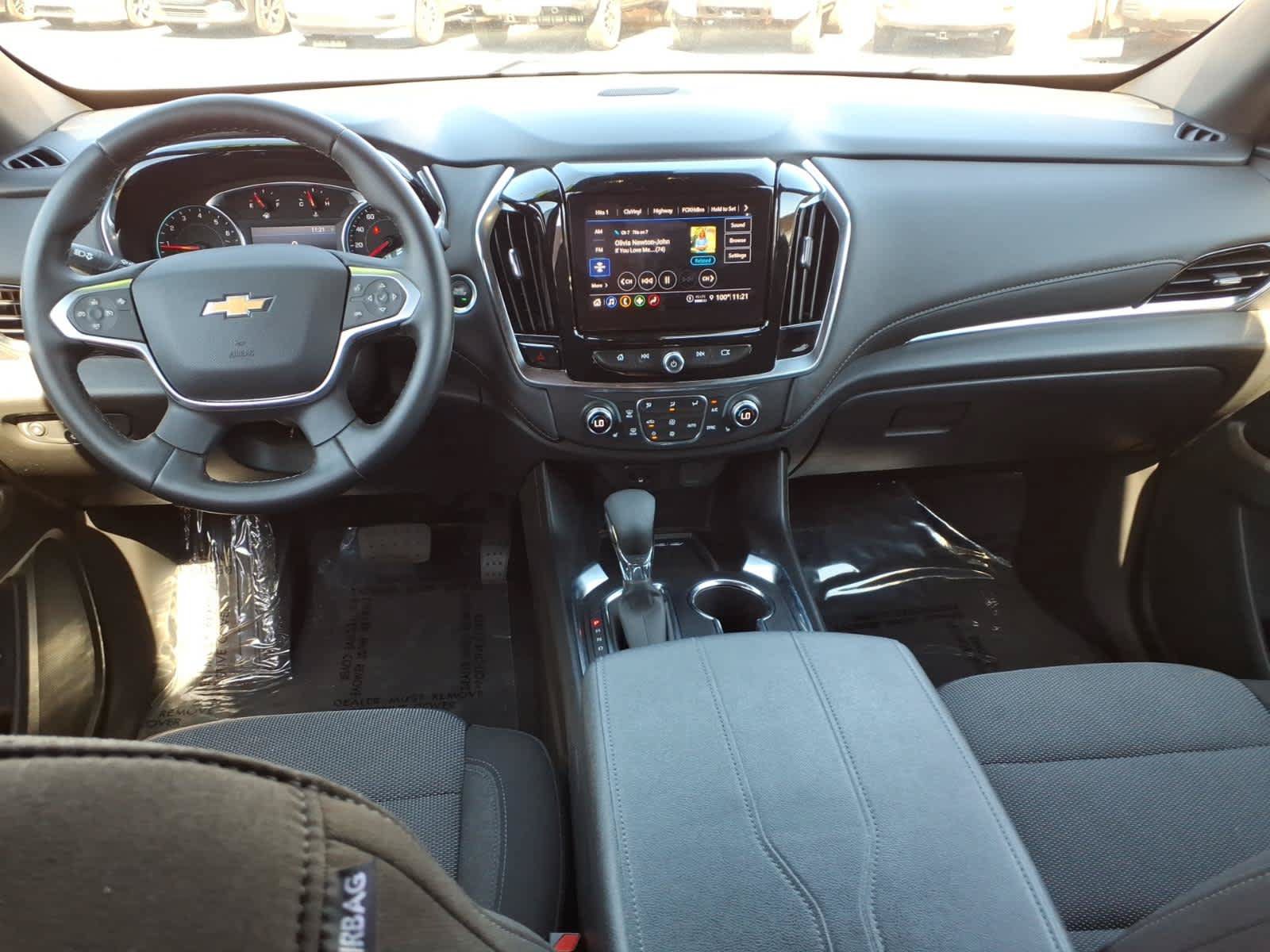Used 2023 Chevrolet Traverse LT FWD image 25