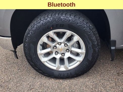 Used 2024 Chevrolet Silverado 1500 LT AWD/4WD image 11
