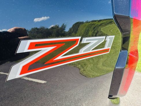 Used 2023 Chevrolet Colorado Z71 image 15