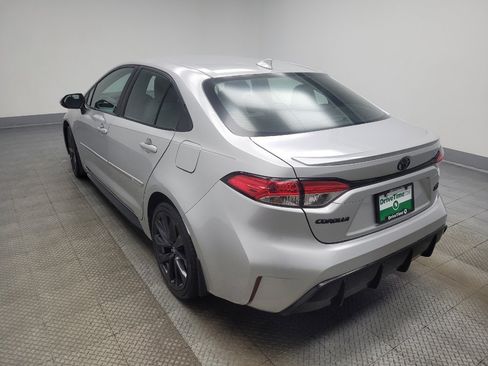 Used 2024 Toyota Corolla SE FWD image 5