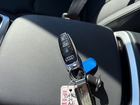 Certified 2024 Audi Q7 3.0T Prestige image 34