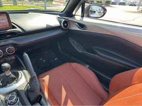 Used 2023 MAZDA MX-5 Miata Grand Touring image 14
