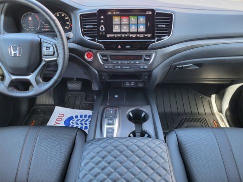 Used 2025 Honda Ridgeline TrailSport image 14