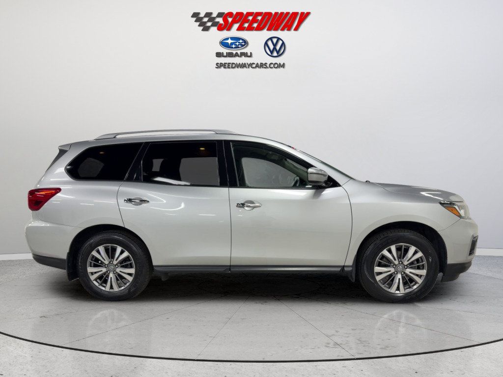 Used 2019 Nissan Pathfinder S AWD/4WD image 4