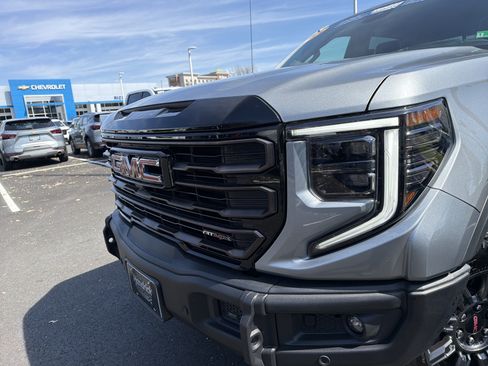 Used 2024 GMC Sierra 1500 AT4X AWD/4WD image 6