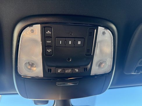 Used 2023 Dodge Durango R/T image 25