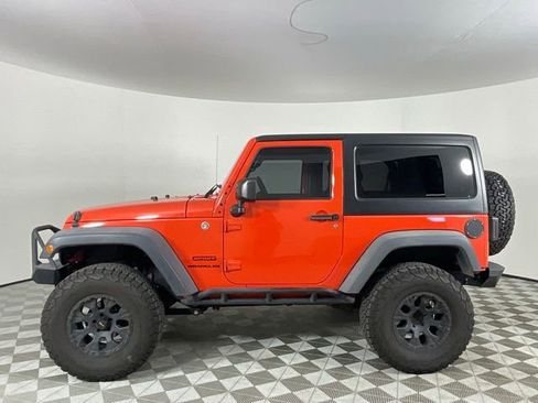Used 2015 Jeep Wrangler Sport AWD/4WD image 2