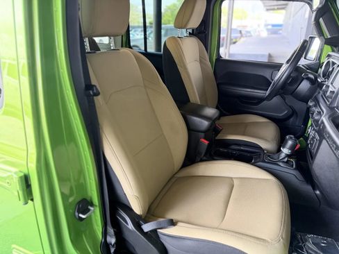 Used 2019 Jeep Wrangler Unlimited Sport S AWD/4WD image 19