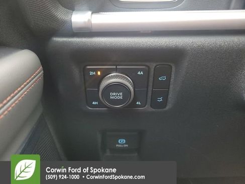 Certified 2025 Ford Expedition Active image 35