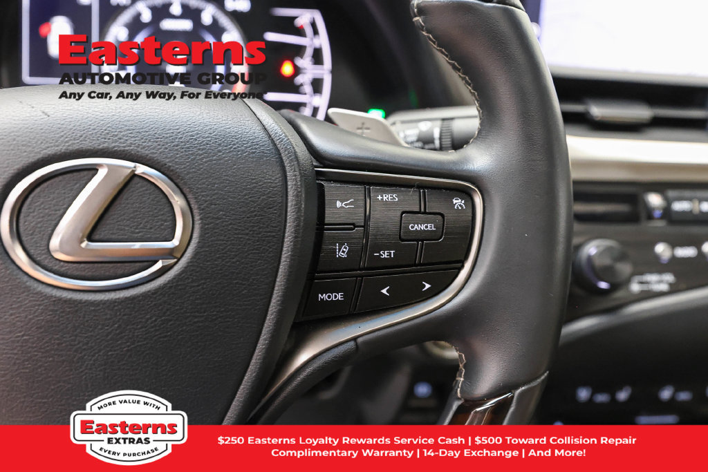 Used 2020 Lexus ES 350 w/ Accessory Package FWD image 17