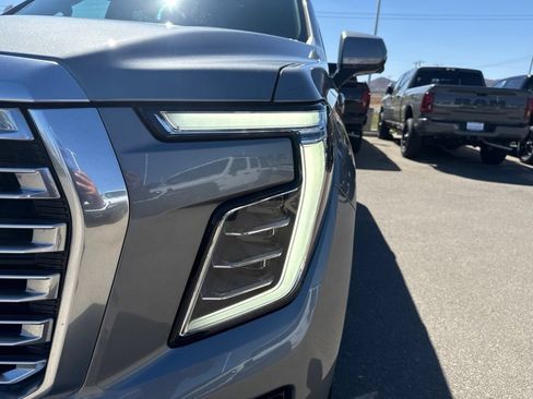 Used 2025 GMC Yukon Denali AWD/4WD image 11