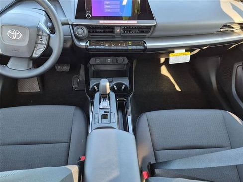 New 2027 Toyota Prius LE FWD image 13