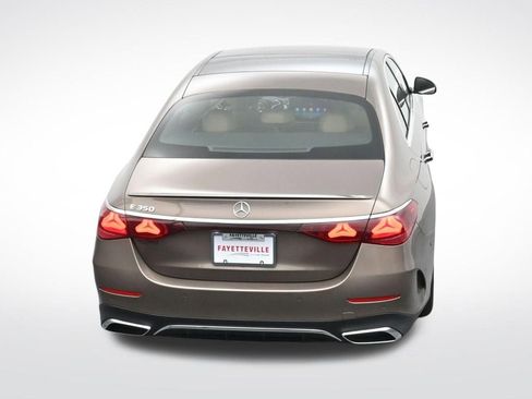 Used 2025 Mercedes-Benz E 350 Sedan image 28