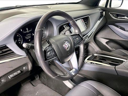 Used 2024 Buick Enclave Premium image 10