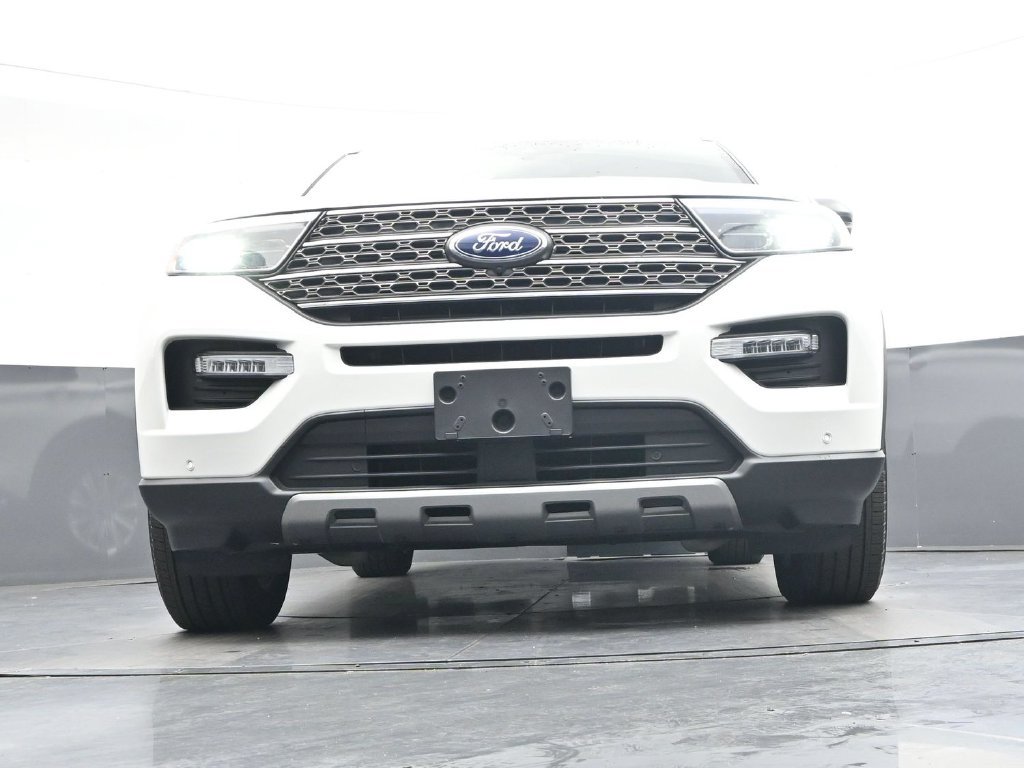 Used 2023 Ford Explorer King Ranch w/ Technology Package AWD/4WD image 38