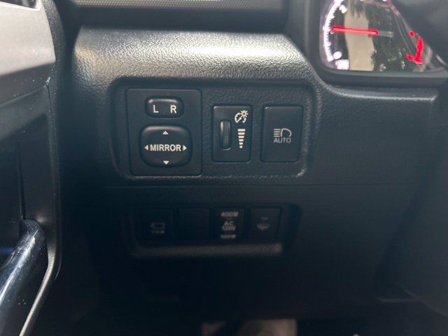 Used 2022 Toyota 4Runner Limited AWD/4WD image 27