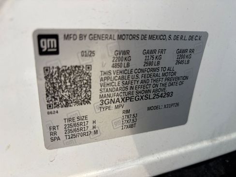 Used 2025 Chevrolet Equinox LT AWD/4WD image 29