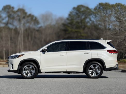 Used 2019 Toyota Highlander Limited image 8
