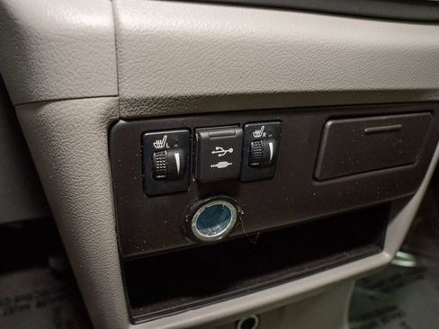 Used 2020 Toyota Sienna XLE image 17