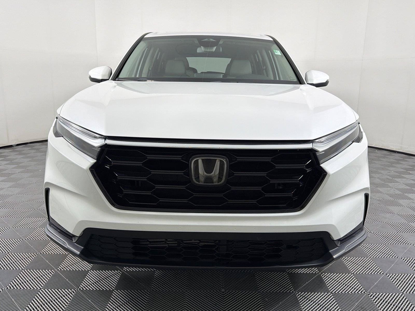 Used 2024 Honda CR-V EX image 2