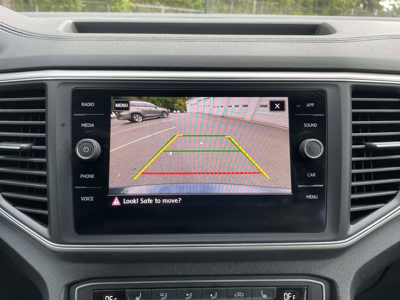 Used 2019 Volkswagen Atlas SE FWD image 28