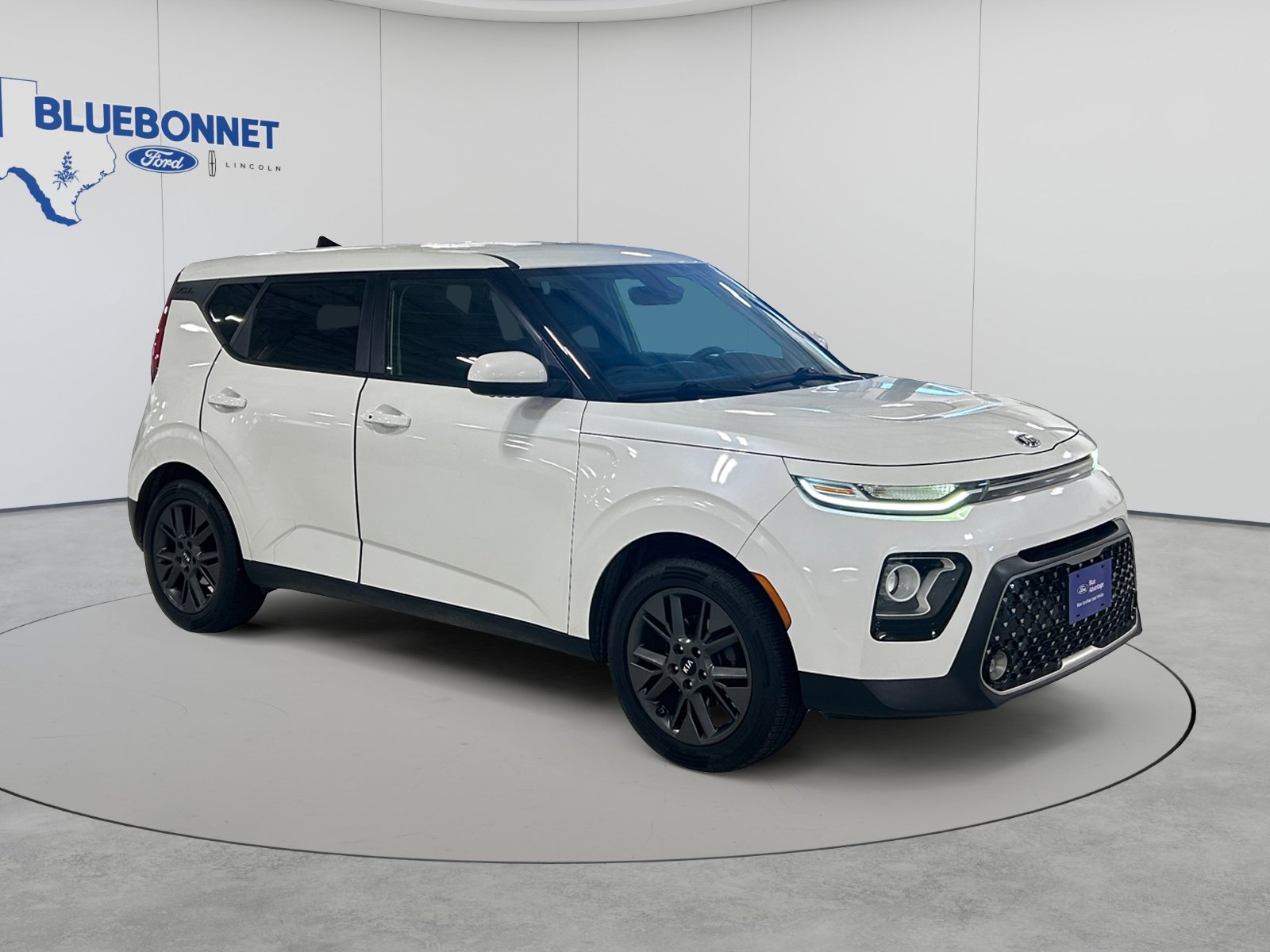 Used 2020 Kia Soul EX FWD image 3