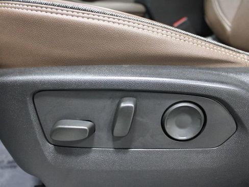 Used 2023 Chevrolet Suburban High Country image 22