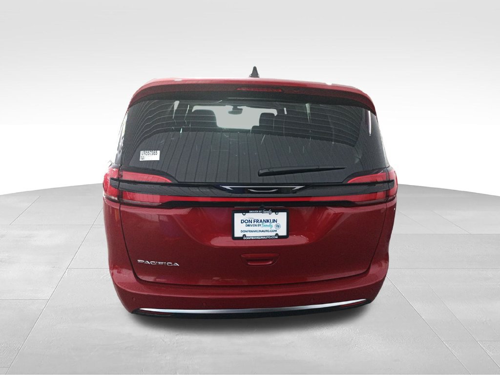 New 2027 Chrysler Pacifica Select w/ Family Tech Group FWD image 5