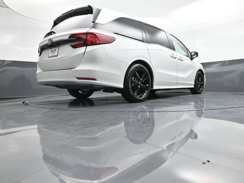 Certified 2023 Honda Odyssey Sport image 32