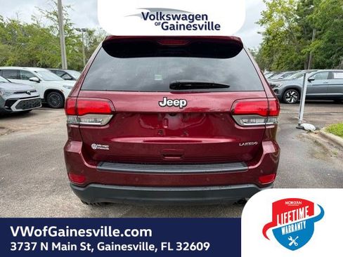 Used 2022 Jeep Grand Cherokee Laredo X RWD image 4