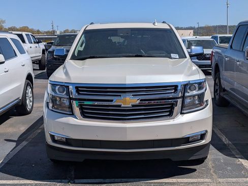 Used 2015 Chevrolet Suburban LTZ image 5