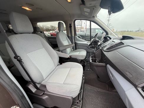 Used 2016 Ford Transit 350 XLT image 9