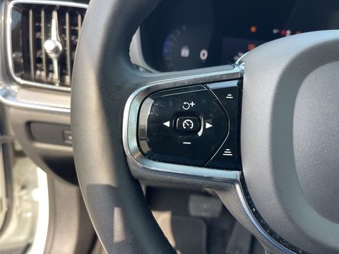 Used 2024 Volvo S60 B5 Plus image 16