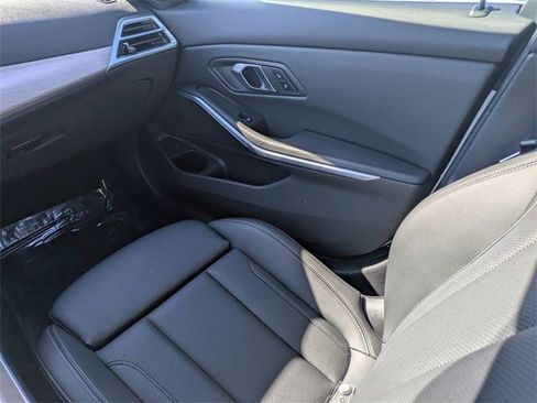 Used 2025 BMW 330i xDrive Sedan image 14