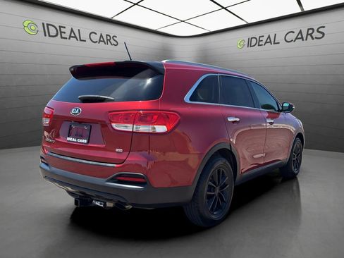 Used 2017 Kia Sorento FWD image 5