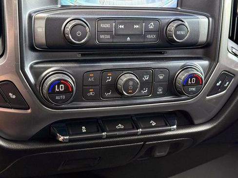 Used 2018 Chevrolet Silverado 1500 LT w/ All Star Edition AWD/4WD image 29