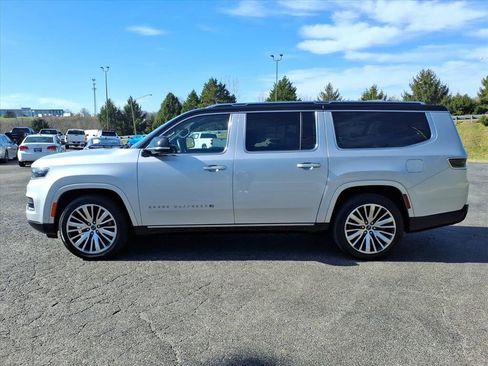 Used 2024 Jeep Grand Wagoneer L Series III image 7